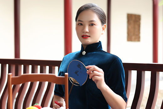 红瑞集团先锋榜样：红妆双美京江分院美容师冯锦芳  