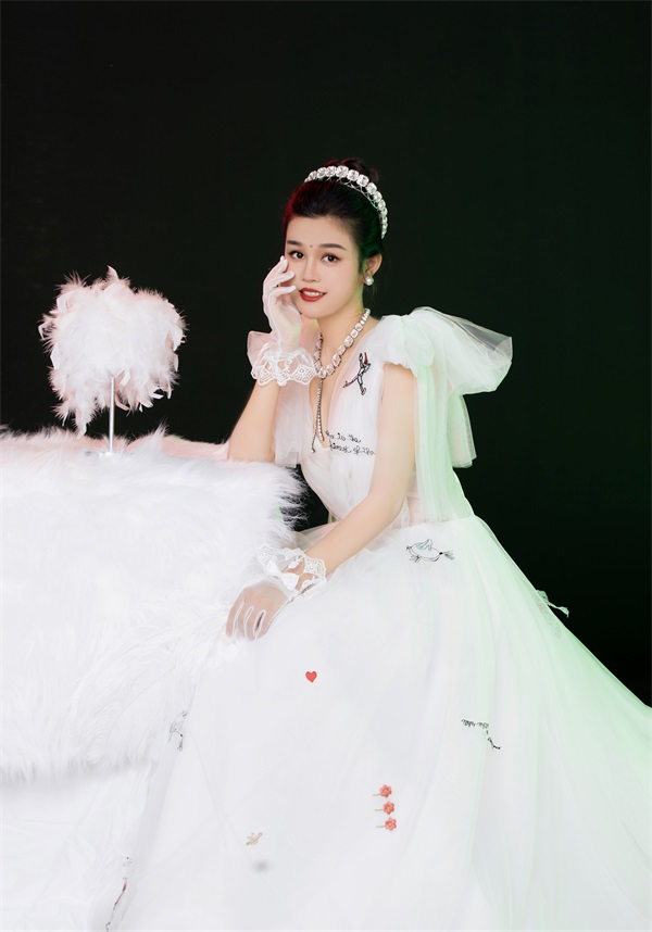1676605485461959.jpg 朱小玲.jpg