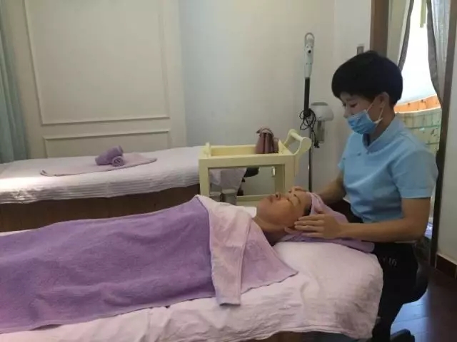 青春 | 杨盈:一个非典型美容师