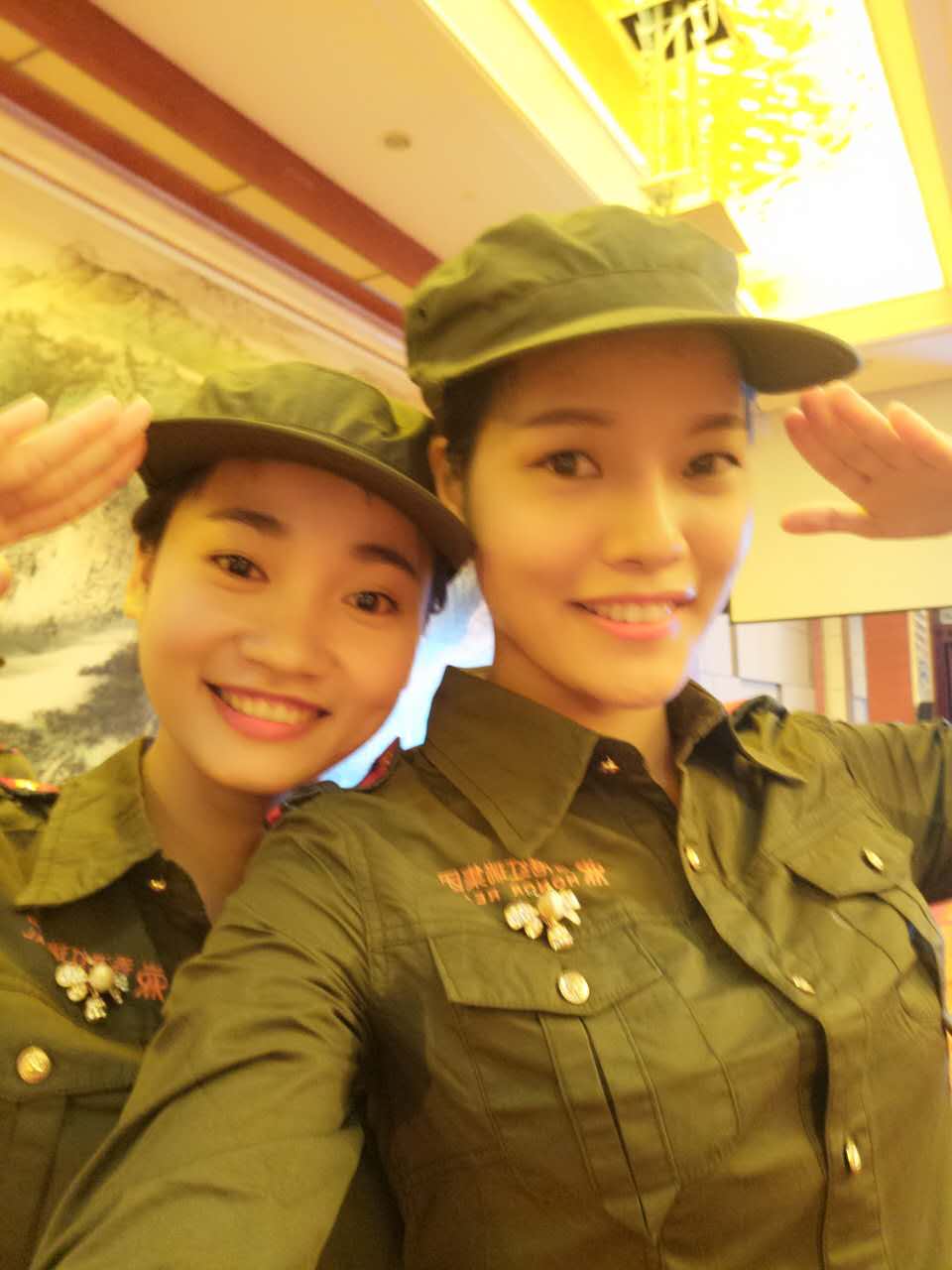 优秀员工专访:不甘平庸的精神 ——红妆高级美容师何彩秀