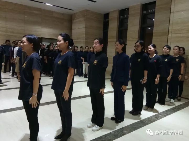 仪仗队强化训练，备战FB体育官网宣导大会！
