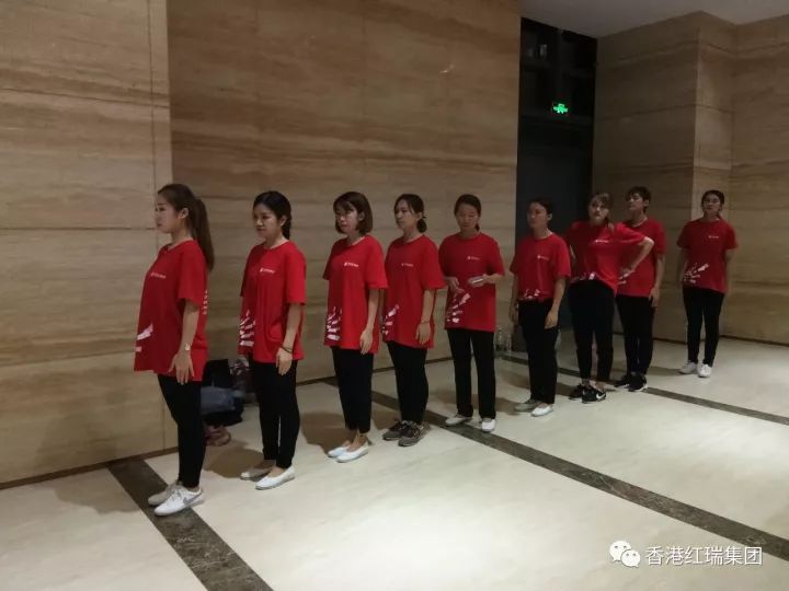 仪仗队强化训练，备战FB体育官网宣导大会！