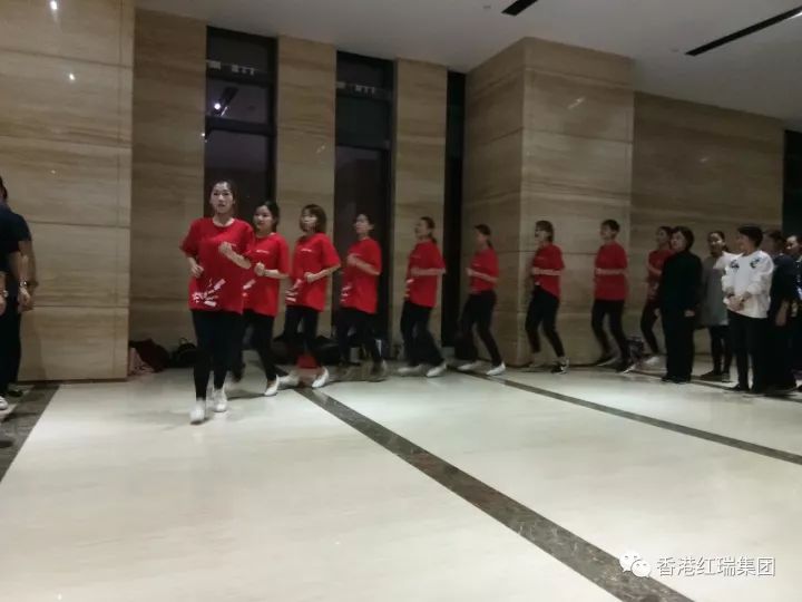 仪仗队强化训练，备战FB体育官网宣导大会！